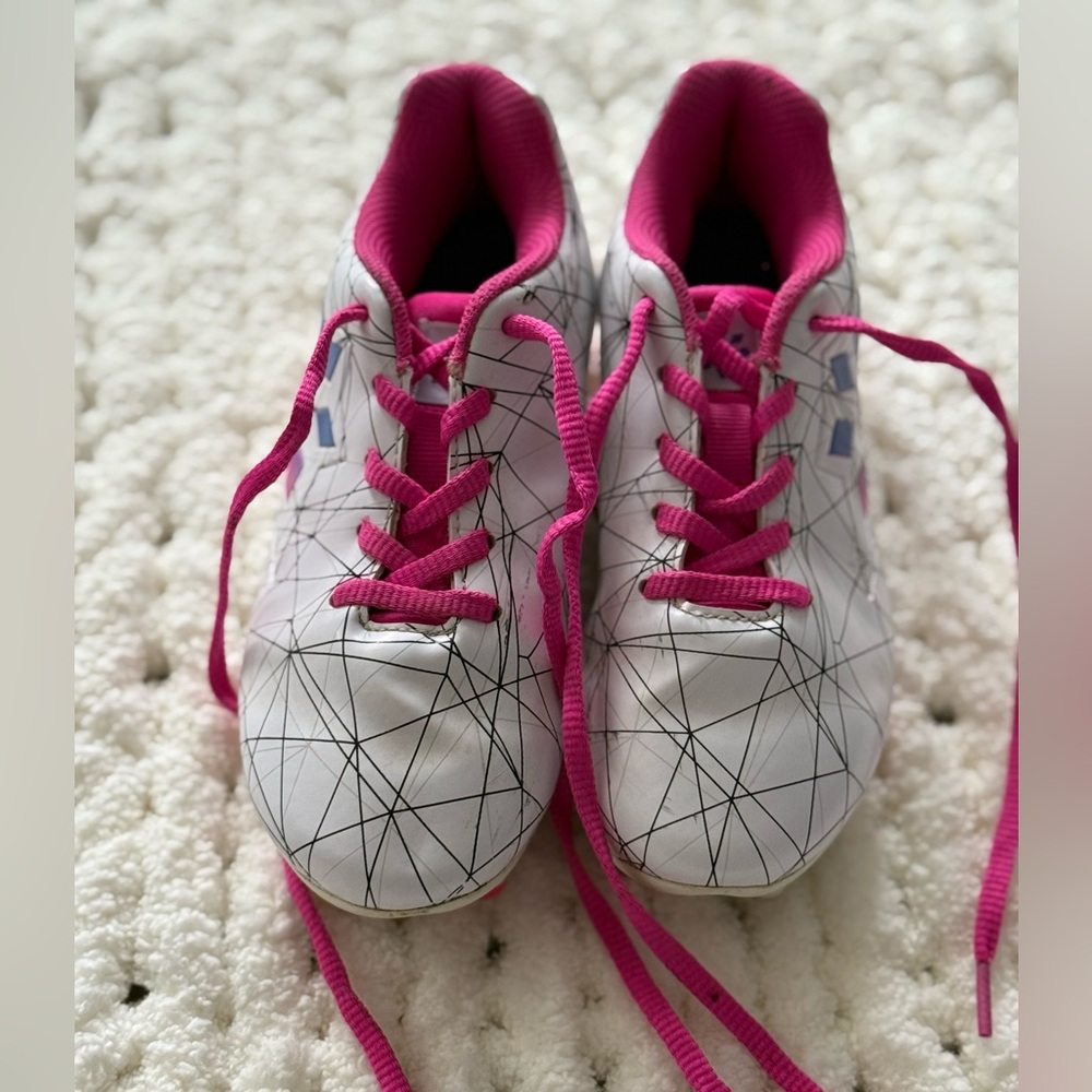 Girls soccer Cleats